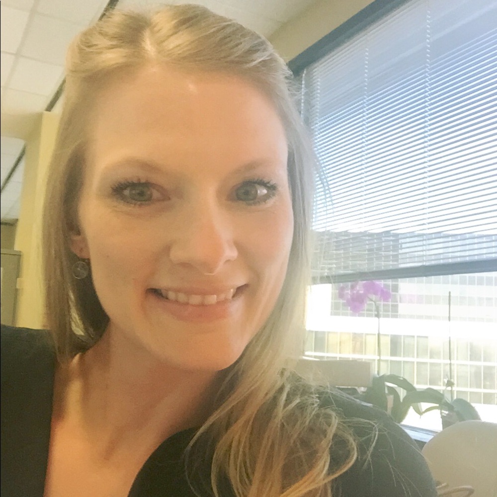 Meet your Posher, Deanna